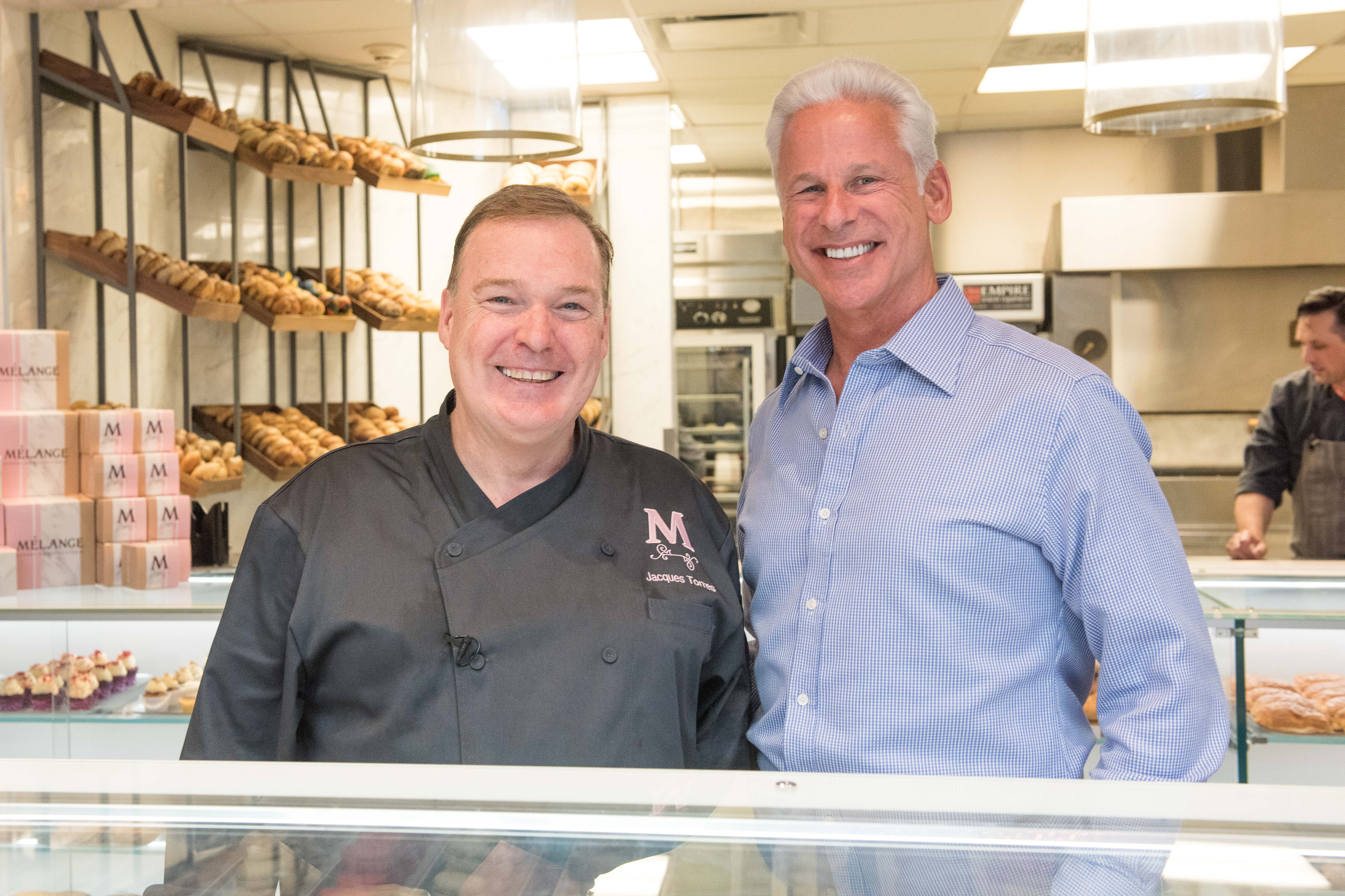 MÉLANGE BAKERY CAFÉ DEVELOPED WITH JACQUES TORRES OPENS 
IN UNITED’S TERMINAL AT NEWARK LIBERTY