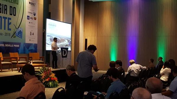 Frederico Bernandez, Chief Plant Engineer presenting at the Annual Brazilian Conference on the Geology of Diamonds.