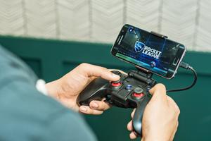 Gaming At The Mobile Edge