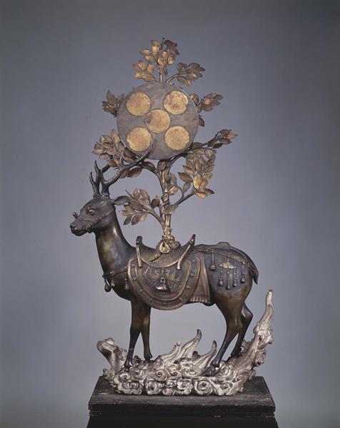 Deer Bearing Symbols of the Kasuga Deities, Nanbokuchō period, 14th century, 
bronze, Hosomi Museum
