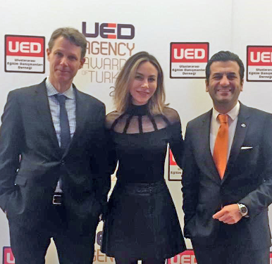 ELS Educational Services, Inc. at the UED Agency Awards of Turkey. L to R: Vincent Powell, Vice President of Sales; Serpil Yavuz, Counseling Agent Support Manager; Osman Akyuz, Director of Recruitment and Agent Support.