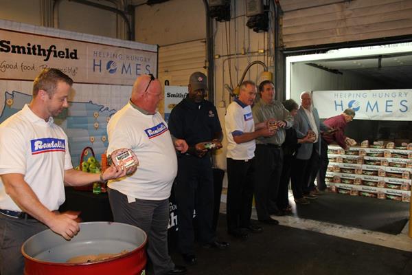 Smithfield’s Helping Hungry Homes Tour Donates More Than 240K Servings
