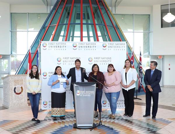 Photo - Cheque presentation at First Nations University of Canada