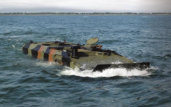 Iveco Defence Vehicles 8x8 amphibious armored platform design.jpg