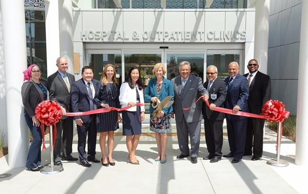 Leaders from Rancho Los Amigos, the County and community gathered to celebrate the new Outpatient Building and expanded JPI. Photo Credit: Diandra Jay