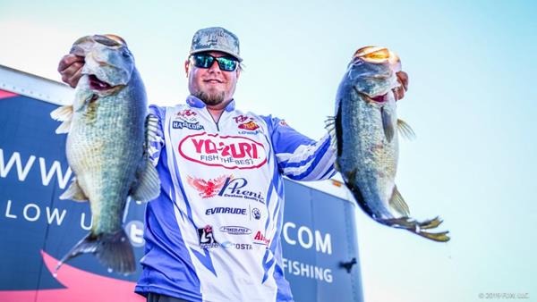 Pro Braxon Setzer of Montgomery, Alabama, brought a five-bass limit to the scale weighing 25 pounds, 15 ounces to jump out to the early lead after Day One of the FLW Tour at Lake Seminole presented by Costa. 