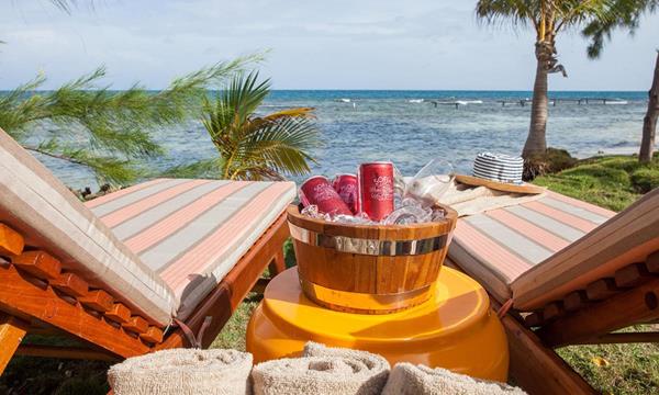 Relax on Belize's Coral Caye private island with all arrangements made by International Expeditions' knowledgeable Travel Planners. 