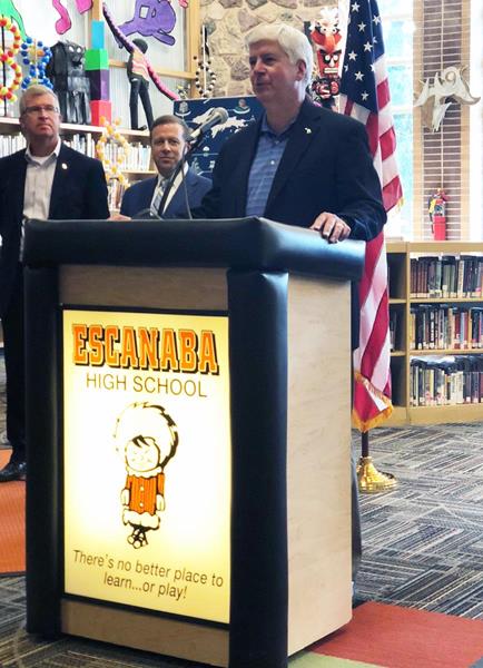 Gov. Rick Snyder unveils the Michigan Broadband Roadmap at Escanaba High School in Escanaba, Michigan. 