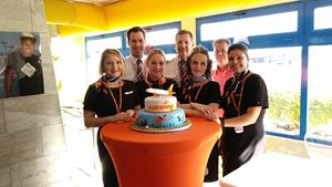 Toronto Sunwing crew welcomed in Bonaire with celebratory cake
