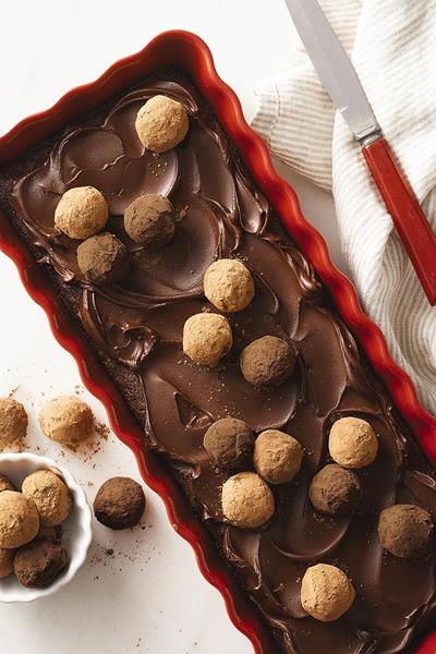 Chocolate Truffle Torte recipe and bundle of products from King Arthur Flour and Emile Henry. Everything you need to delight a chocolate lover.