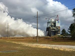NASA and Aerojet Rocketdyne Test the RS-25 Engine for NASA’s Space Launch System at Stennis Space Center