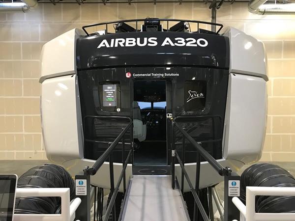 Airbus Denver A320 Flight Simulator image 2