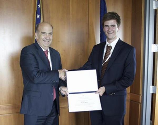 Kevin Morris with US Ambassador Kenneth Merten at the US Embassy in Zagreb,
where he interned in 2014 with the US Department of Commerce.
