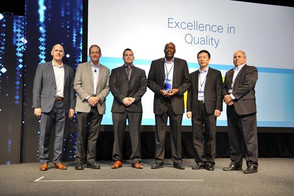 Quality - NXP Excellence In Quality Award Cisco with NXP Paul Wyatt (002)