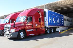 Smithfield’s Helping Hungry Homes Tour Stops in Phoenix