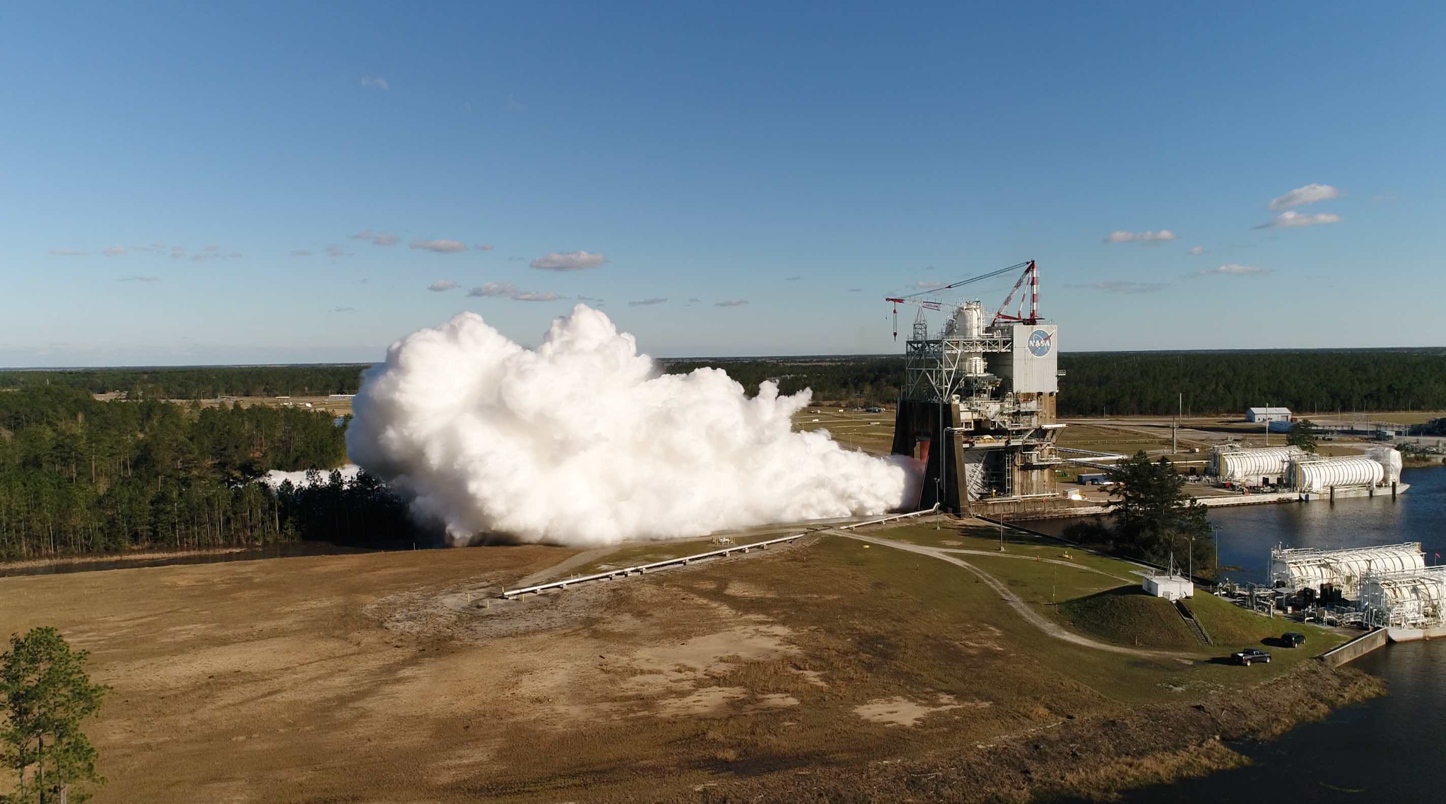 RS-25 Engine Test closer view 2-22-17
