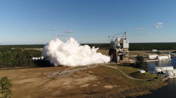 RS-25 Engine Test closer view 2-22-17