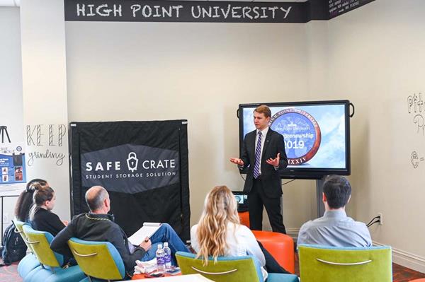 Marc Randolph, co-founder of Netflix and HPU's Entrepreneur in Residence, provided feedback on students’ business ideas in HPU’s Belk Center for Entrepreneurship. 