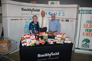 Smithfield Foods Helping Hungry Homes – Florence, SC