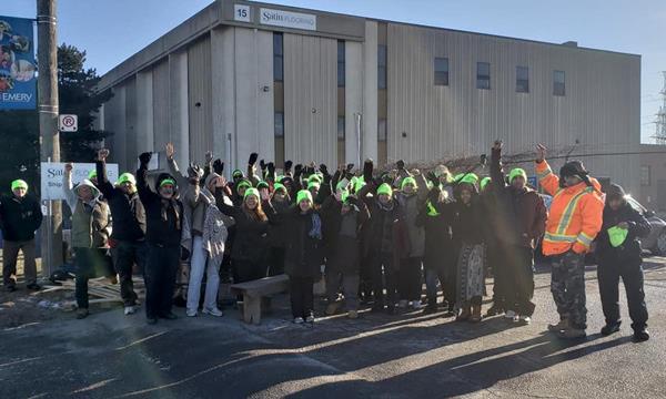 Locked out workers at Satin Flooring in North York, ON, setting up a picket line in front of the company on December 7, 2018.