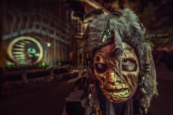 Venture through this abandoned pirate ship at Halloween Haunt’s newest scare zone, Bloody Buccaneers